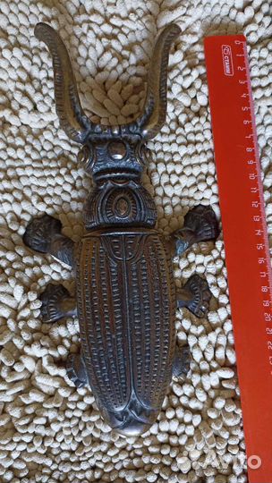 Жук для снятия обуви. Бронза