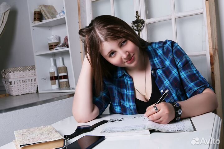 Сонграйтер/автор песен/вокалистка на заказ