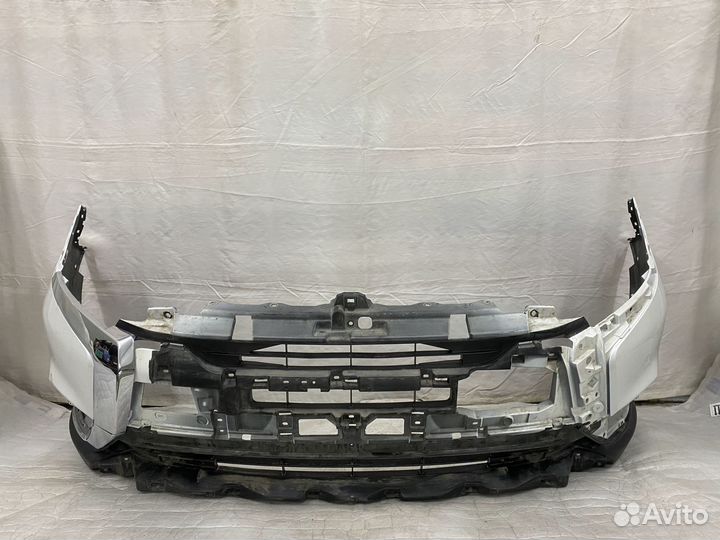 Бампер передний Mitsubishi Outlander 3