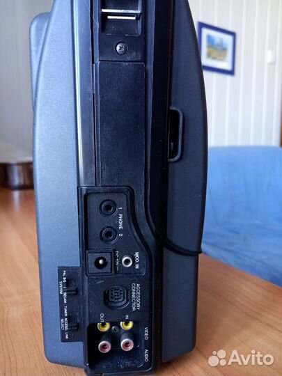 Портативный VHS-плеер Philips PVR 200/08