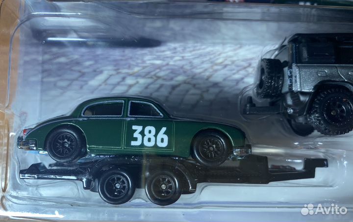 Hot Wheels Premium Team Transport