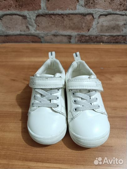 Кроссовки для девочки 21 размер