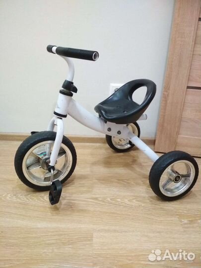 Детский трехколесный велосипед бу