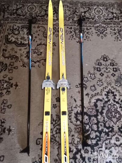 Беговые лыжи