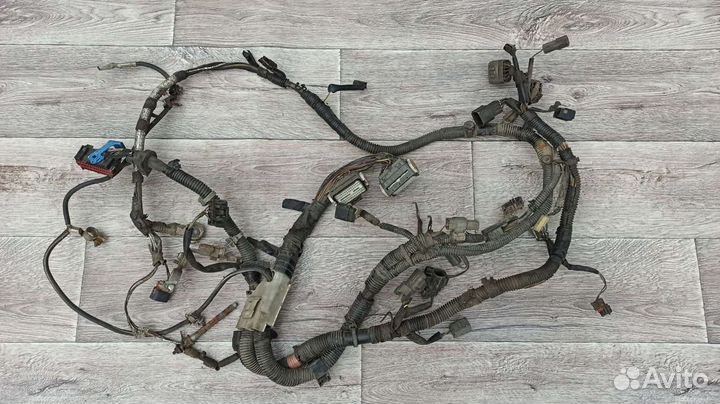 Проводка под капотом Mazda 3 bk