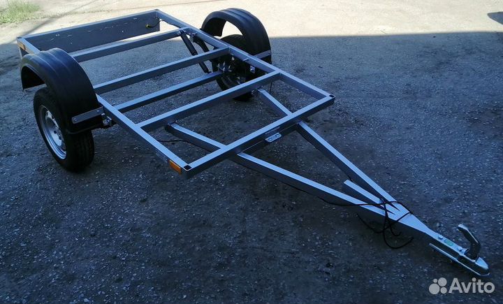 Прицеп легковой - платформа