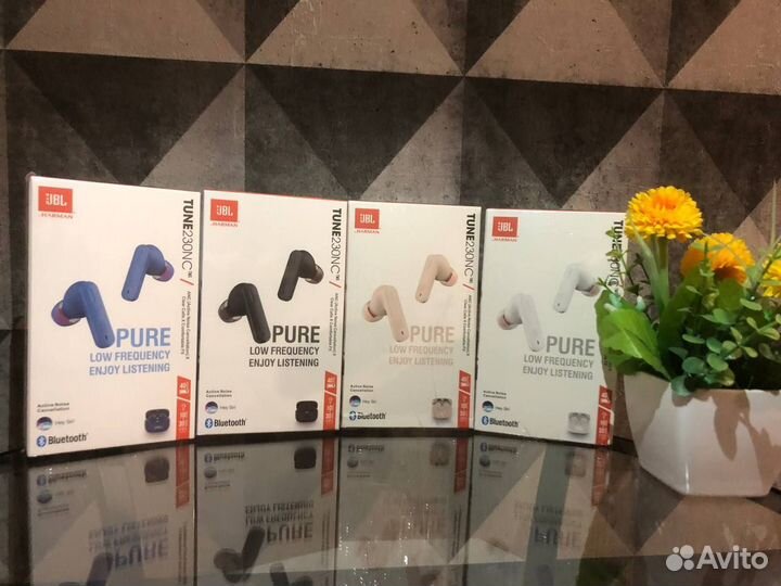 Новые беспроводные наушники jbl