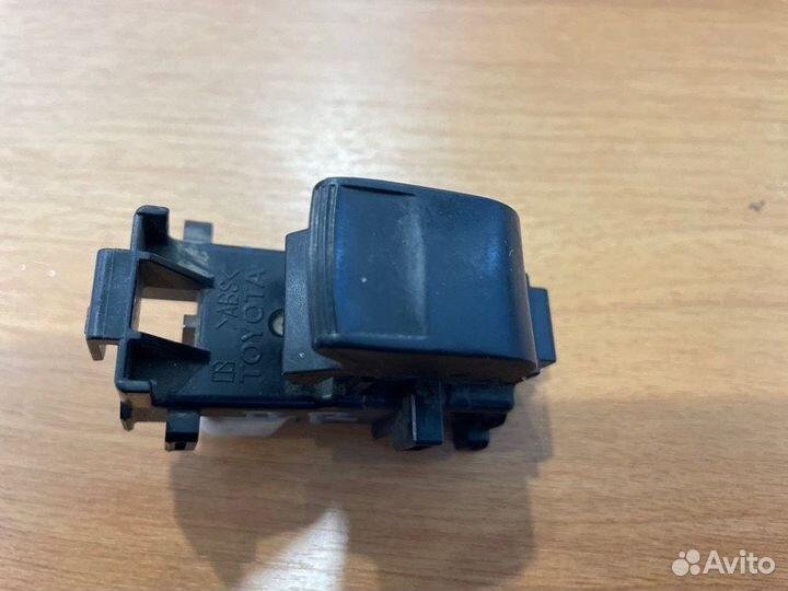 Кнопка стеклоподъемника Toyota Rav4 2006-2012