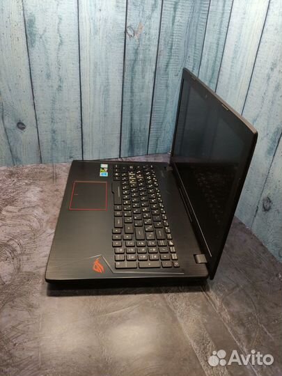 Игровой ноутбук Asus GTX 1050 2GB/SSD/HDD 1000GB