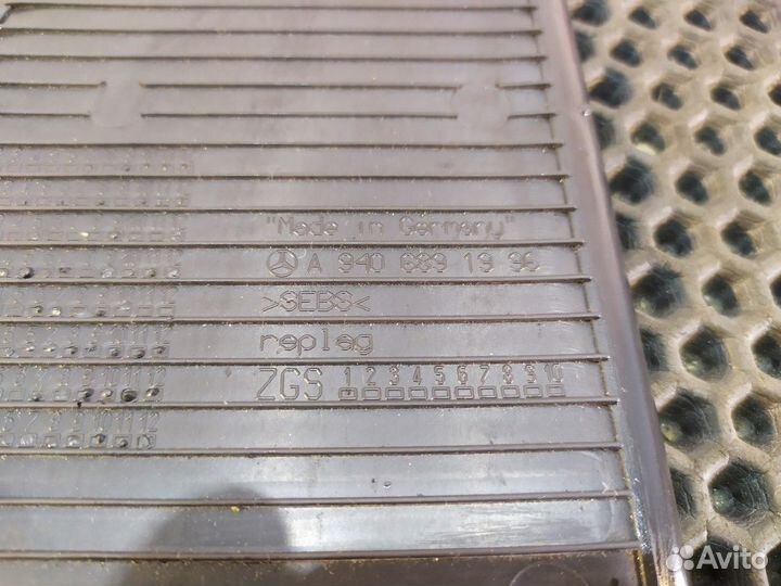 Коврик бардачка левый