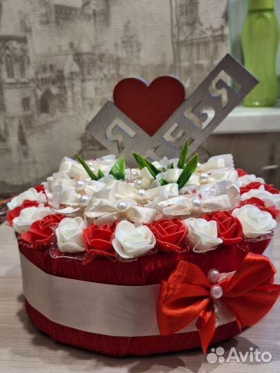 Сладкий торт- из конфет рафаэлло