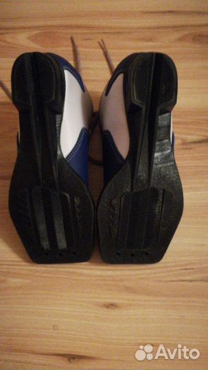 Спортивные ботинки