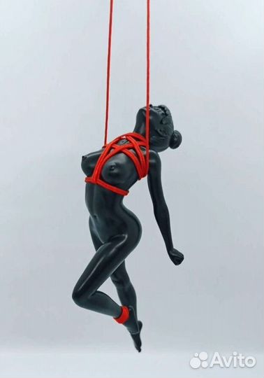 Фигурка девушки шибари подвеска для автомобиля