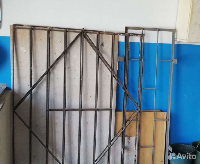 Металлические решетки на окна бу