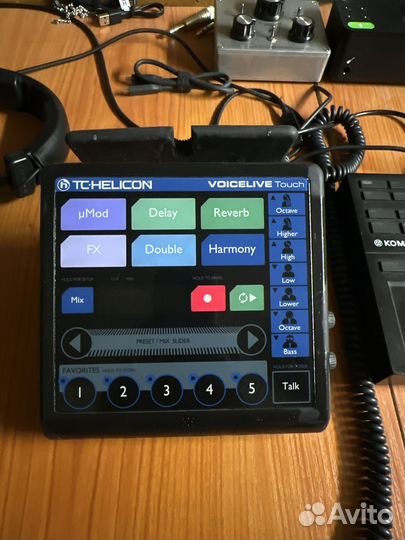 Вокальный процессор tc helicon voicelive touch