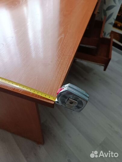 Письменный стол