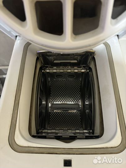 Стиральная машина с вертикальной загрузкой