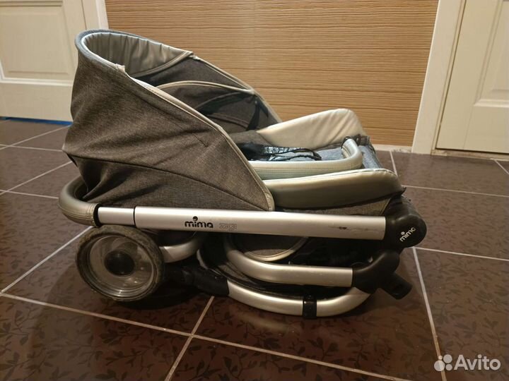 Коляска mima zigi