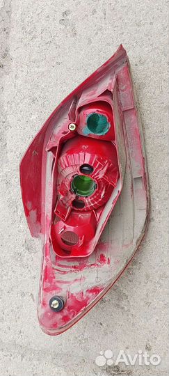 Задний правый фонарь peugeot 307