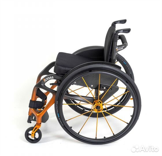 Лёгкая инвалидная коляска из карбона iCross active