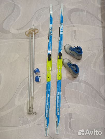 Беговые лыжи, палки, ботинки