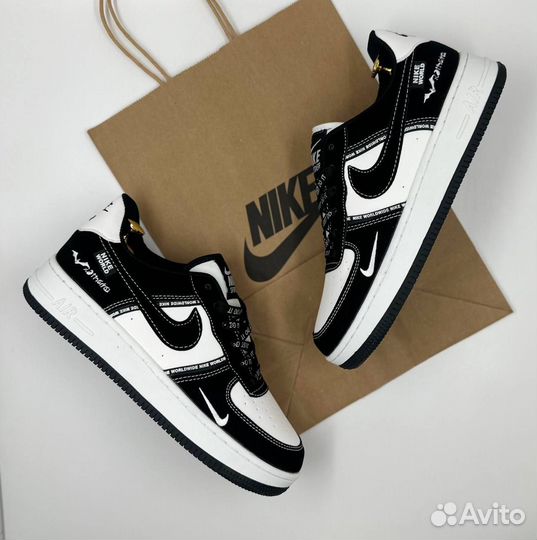 Кроссовки Nike Air Force 1 Lov