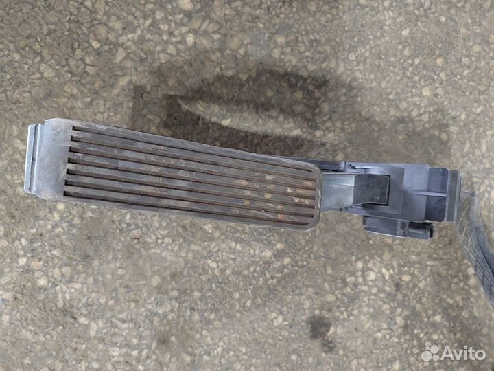 Педаль газа Mercedes W 203