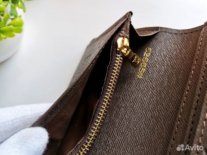 Кошелек Louis Vuitton