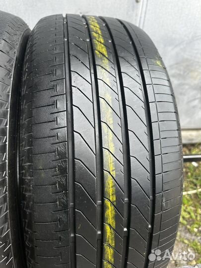 Bridgestone Turanza T005 215/55 R17