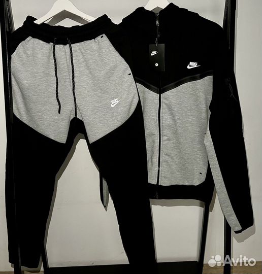 Спортивный костюм мужской nike tech черно серый