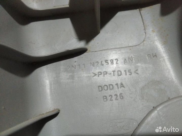 Обшивка стойки в салоне правая Ford Fusion