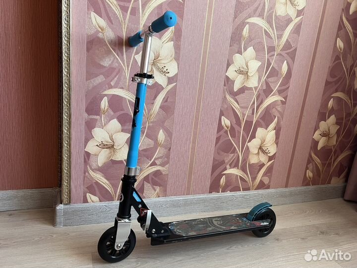 Самокат Oxelo MID 1 с комплектом защиты