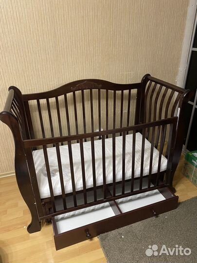 Детская кроватка с маитниковым механизмом + матрас