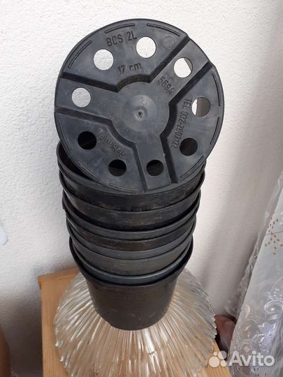 Горшки пластиковые для растений