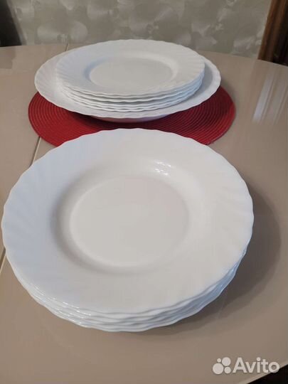 Набор столовой посуды на 6 персон