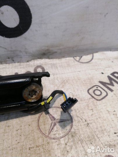 Замок ремня безопасности задний левый Mercedes