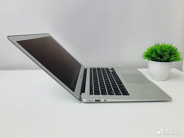 Macbook Air 13 2017 i7 256gb