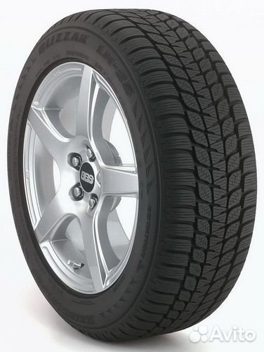 Bridgestone Blizzak LM-25 245/45 R18 96V