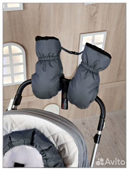 Конверт зимний на овчине и муфта-варежки в подарок