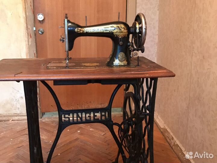 Швейная машина Singer