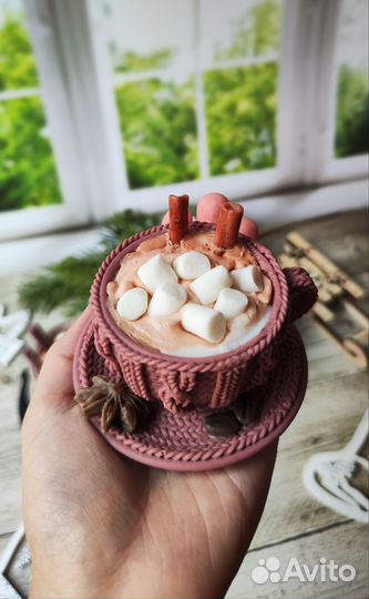 Мыло ручной работы. Вязаная чашка