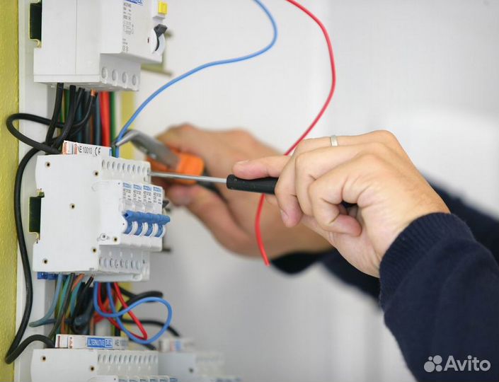 Услуги электрика, верхолазные работы