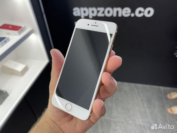 iPhone 8, 64 ГБ