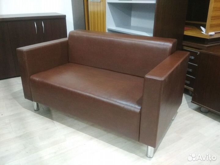 Диван офисный 2-местный (экокожа) Новый