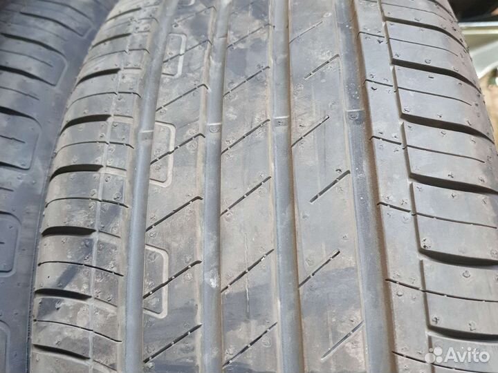 Goodyear EfficientGrip 215/55 R17