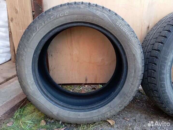 Roadstone Winguard Ice 215/55 R17 94Q