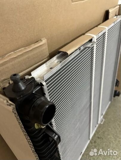 Радиатор охлаждения на Mercedes-Benz W166 x166 c29