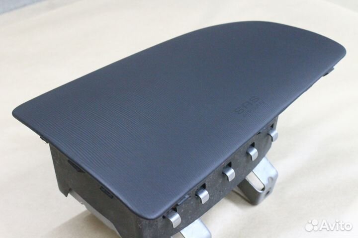 Торпедо Mitsubishi L200 панель приборов