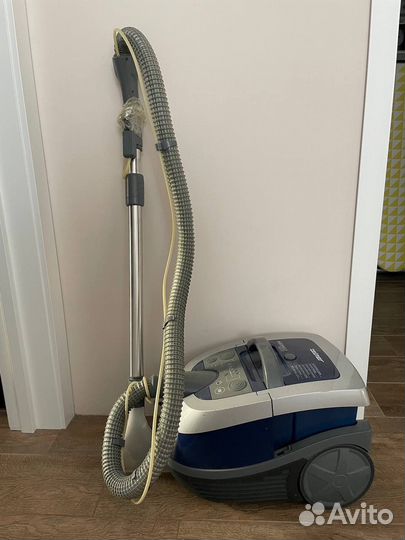 Моющий пылесос Zelmer