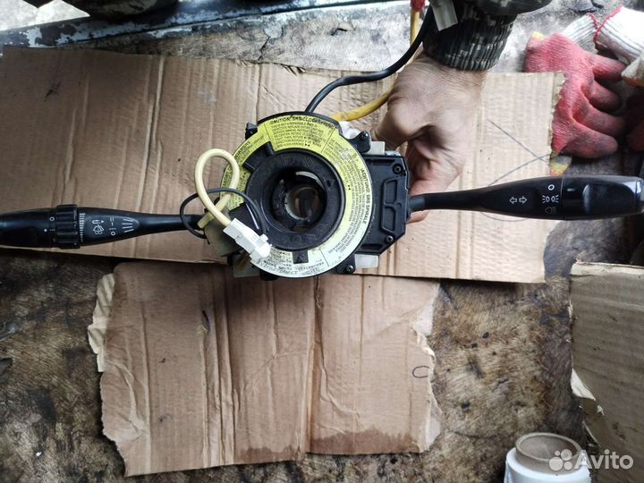 Подрулевые переключатели митсубиси каризма 1998г